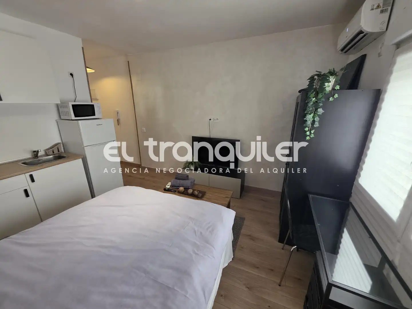 Schlafzimmer von Wohnung zur Miete in Madrid mit Klimaanlage, Möbliert und Waschmaschine