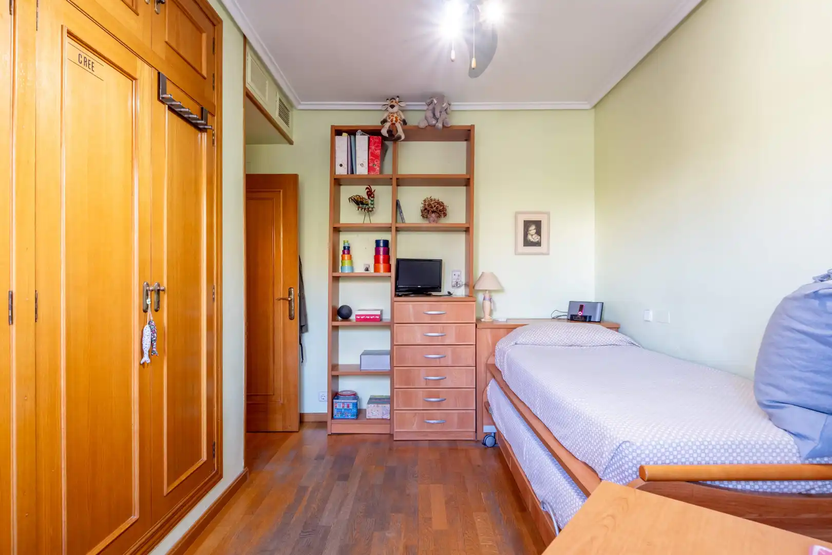 Bedroom of Detached homes for sale in Zaragoza  with Air Conditioner, Heating and Community pool
