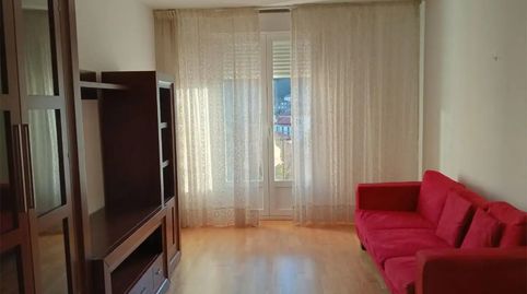 Foto 2 de Piso en venta en Avenida Dionisio Román Zaldo, 40, Pradoluengo, Burgos