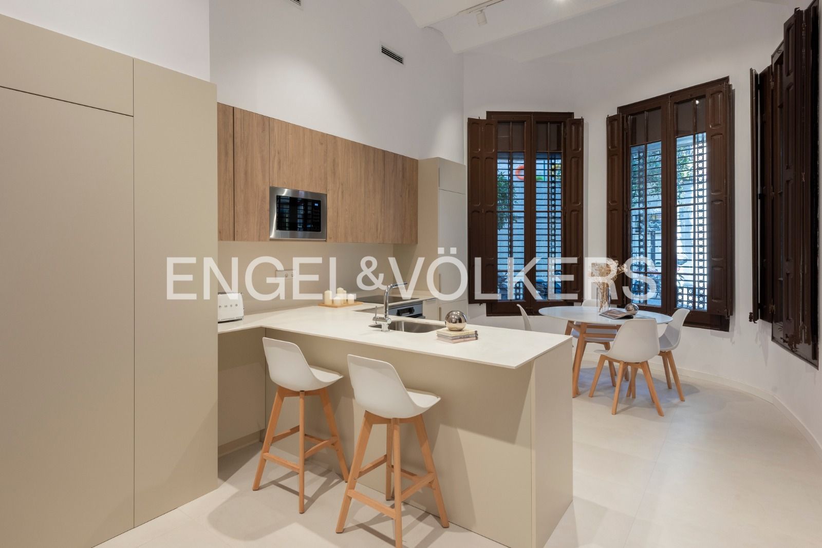 Küche von Wohnungen zum verkauf in  Barcelona Capital mit Klimaanlage, Heizung und Parkett