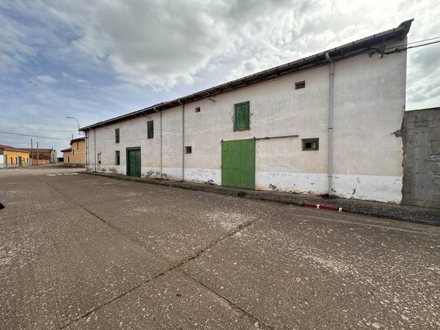 Casa adosada en Venta en Riego de la Vega
