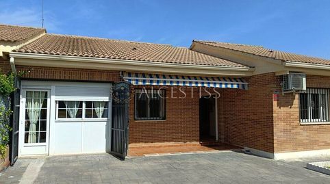Foto 4 de Casa adosada en venta en Méntrida, Toledo