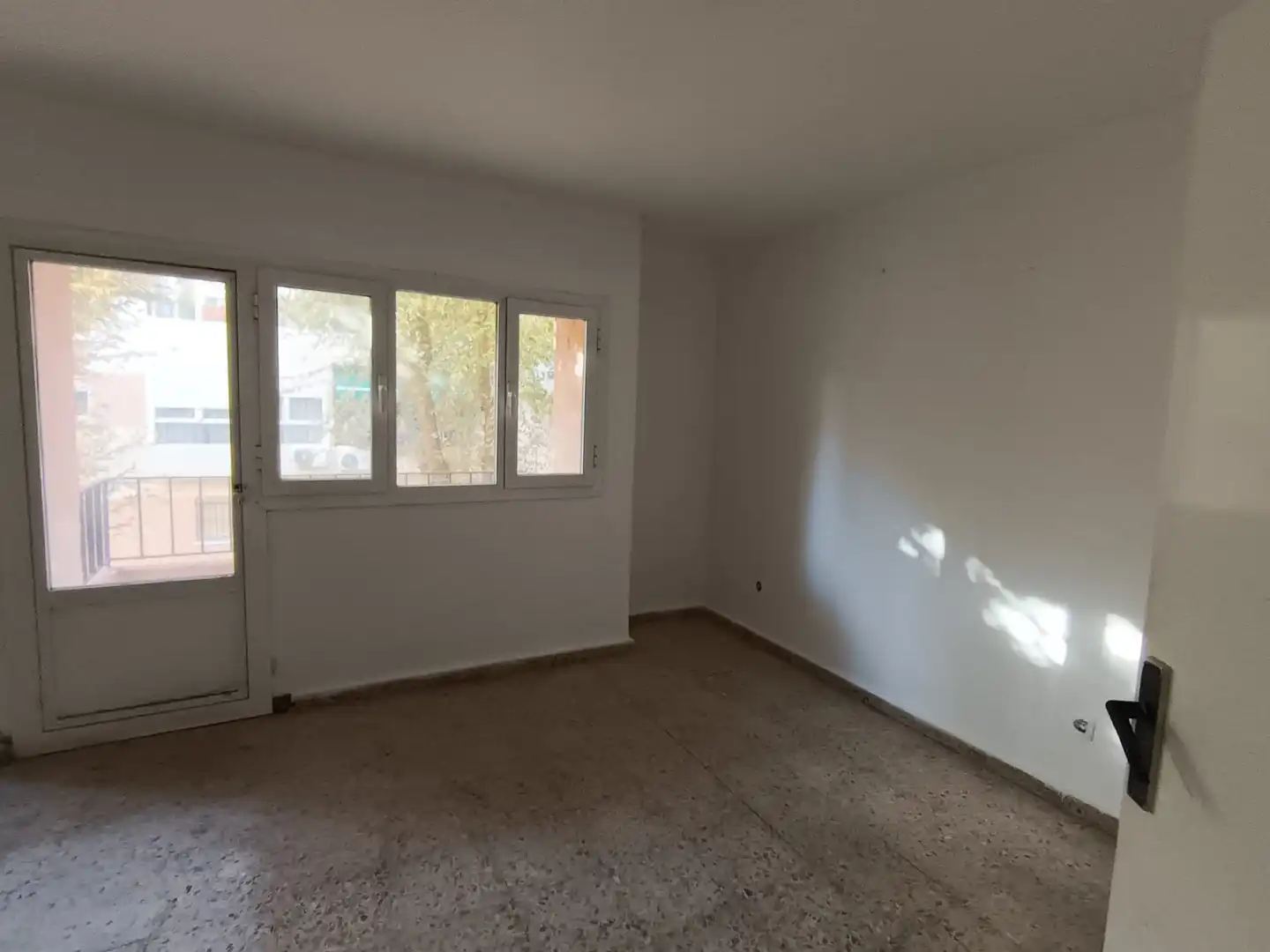 Flat with terrace for sale in Calle San José