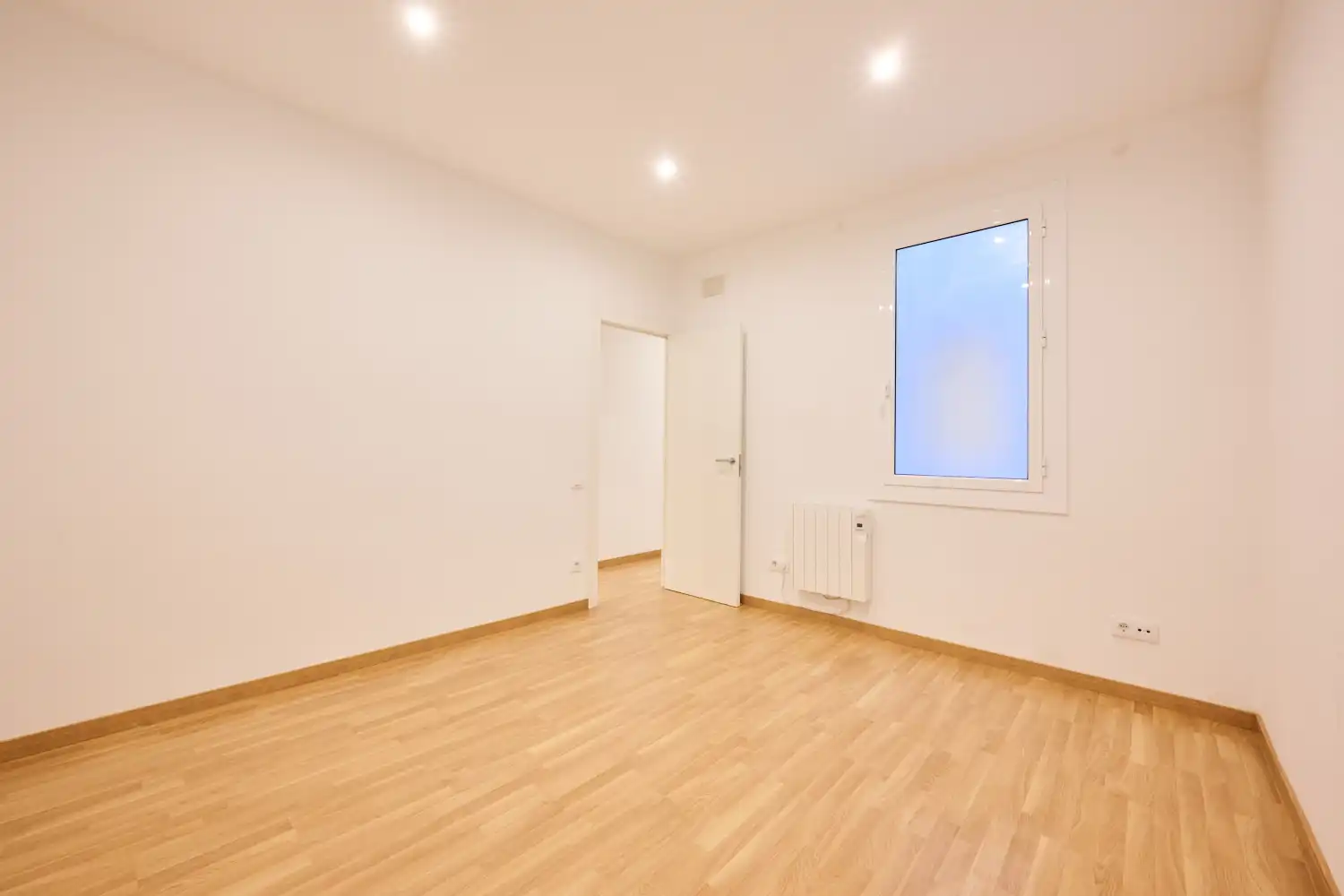 Habitación de Piso en venta en Barcelona con Aire acondicionado, Calefacción y Horno