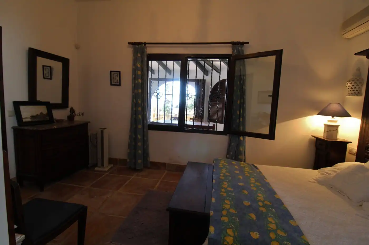Habitación de Casa o chalet en venta en Moraira con Aire acondicionado, Calefacción y Jardín privado