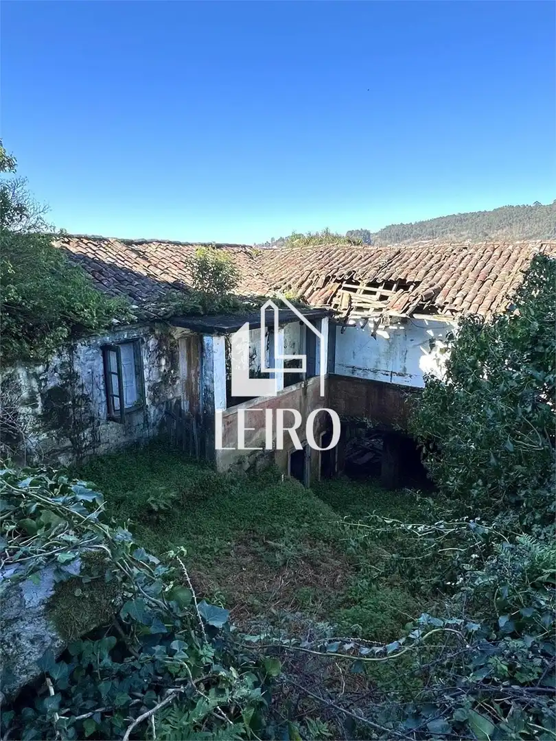 Country homes for sale in Sanxenxo  with Private garden