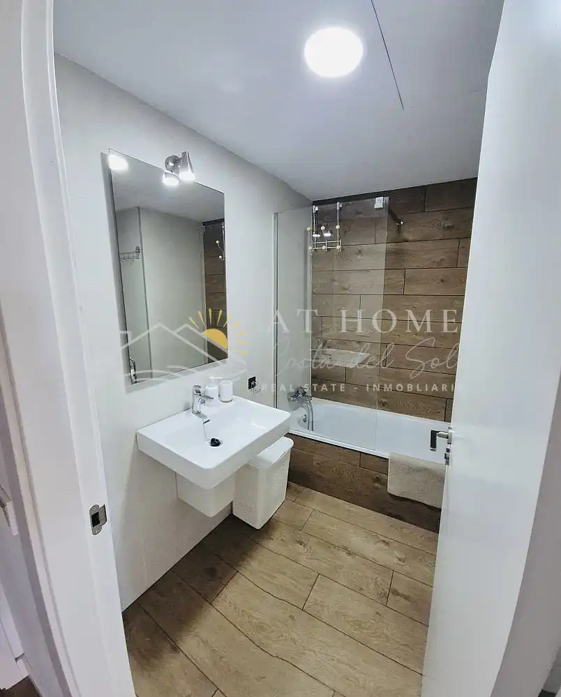 Apartament amb piscina en venda a Torrox Pueblo, imagen 4
