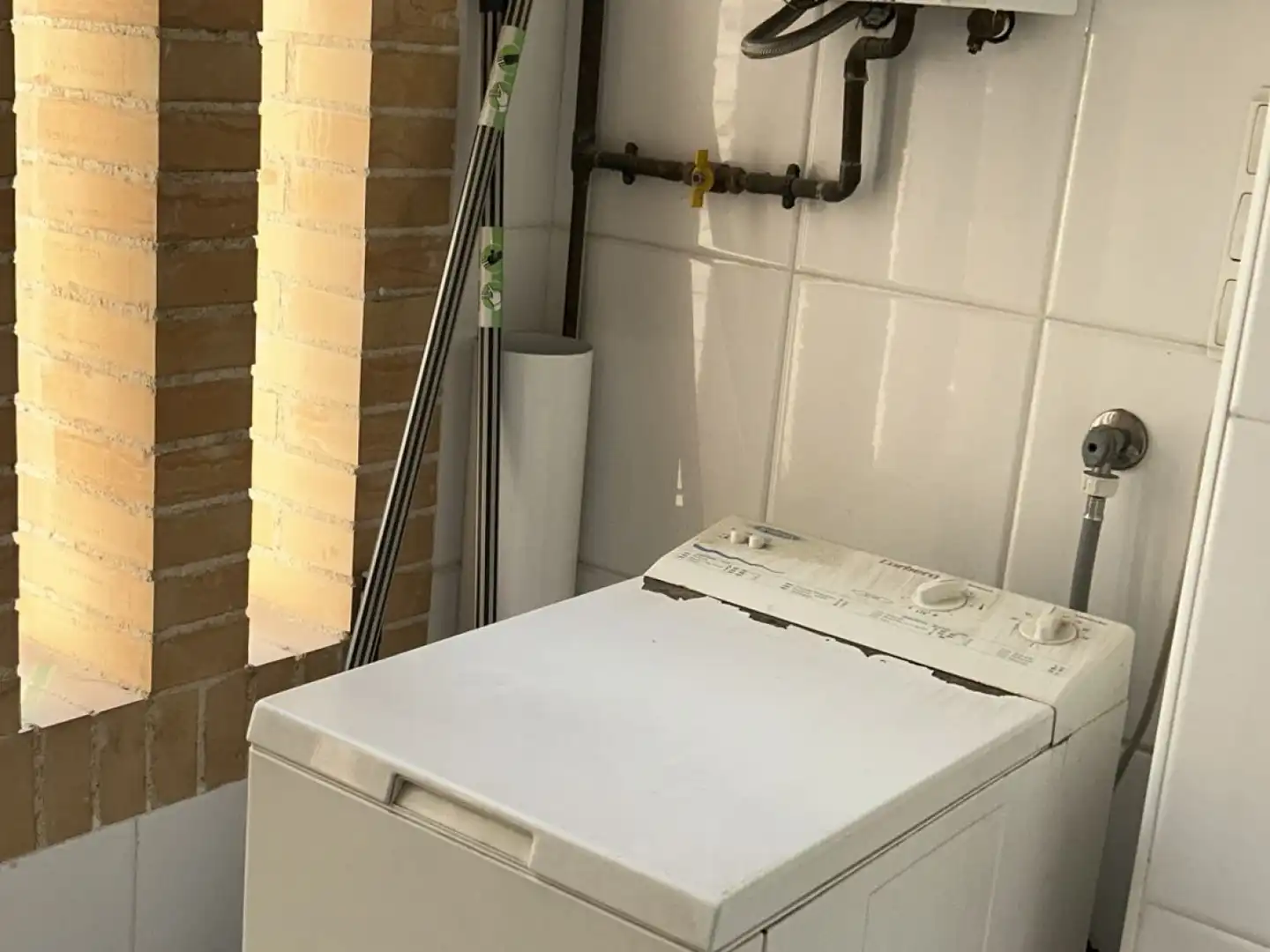 Bathroom of Flat for rent in Alicante / Alacant  with Air Conditioner, Heating and Terrace