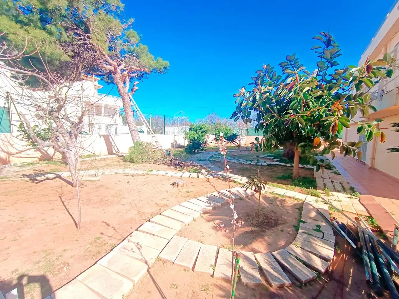 Jardí de Casa o xalet en venda en Oliva amb Aire condicionat, Jardí privat i Terrassa