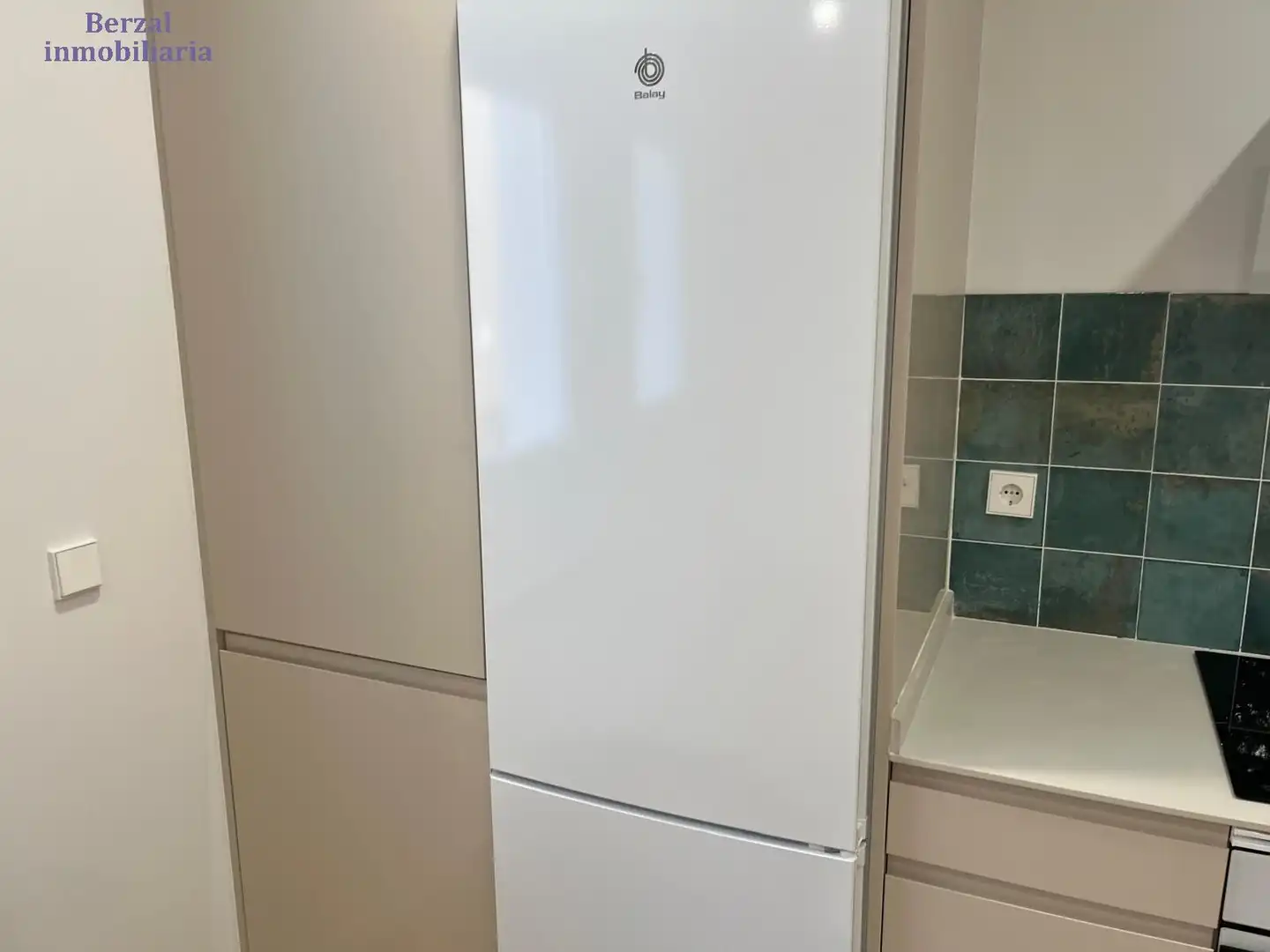 Cocina de Piso en venta en  Logroño con Calefacción y Trastero