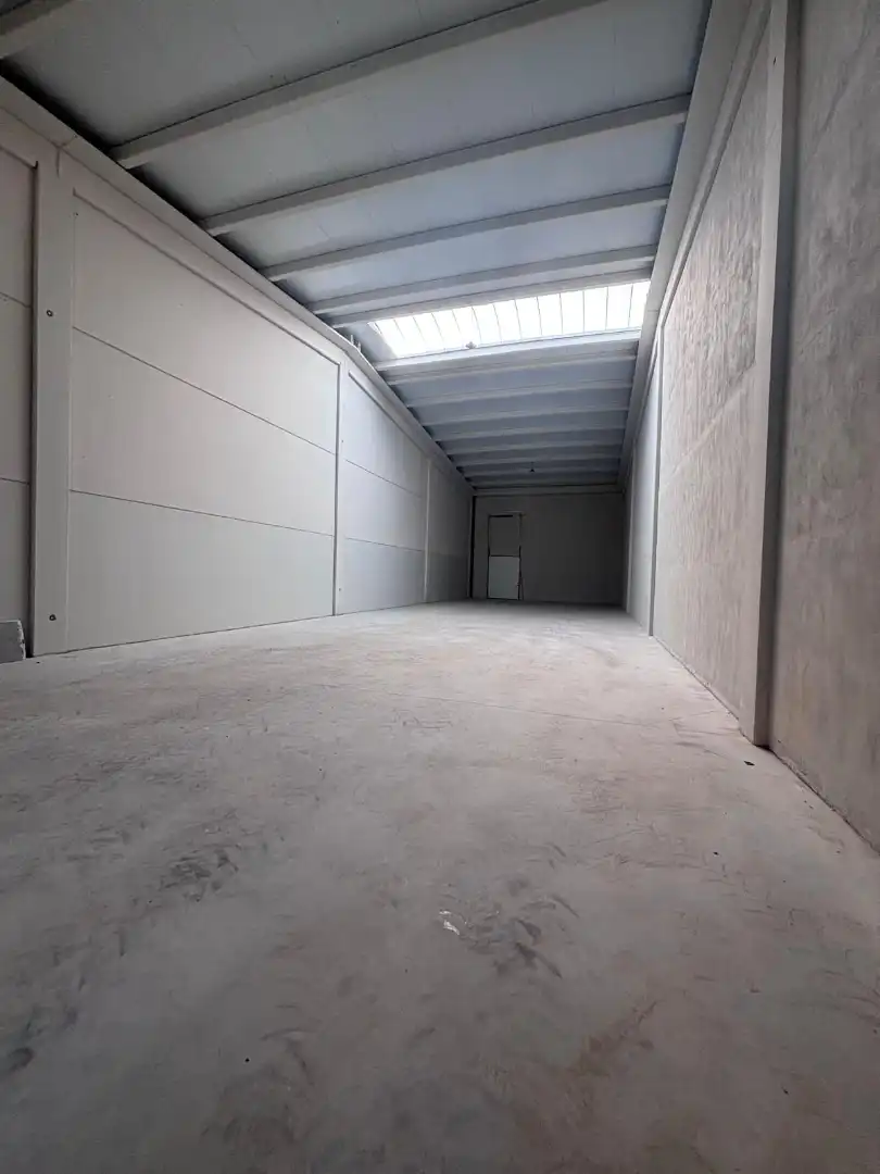Fabrikhallen zur Miete in Calahorra
