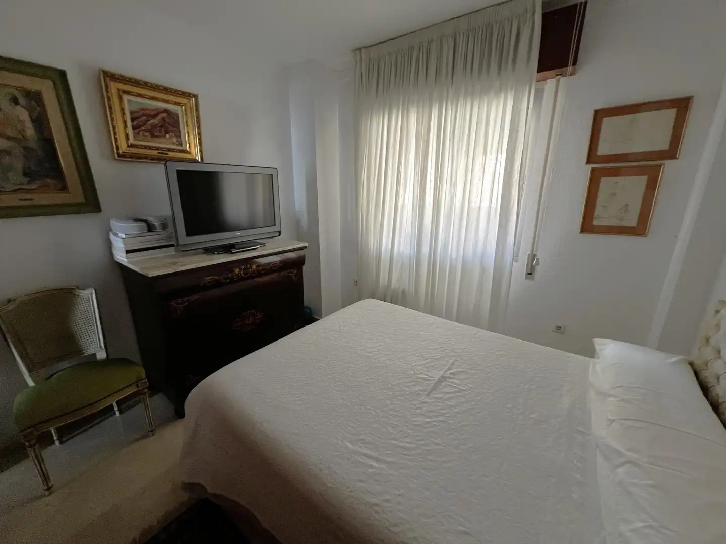 Dormitori de Apartament en venda en Fuengirola amb Aire condicionat, Terrassa i Piscina comunitària
