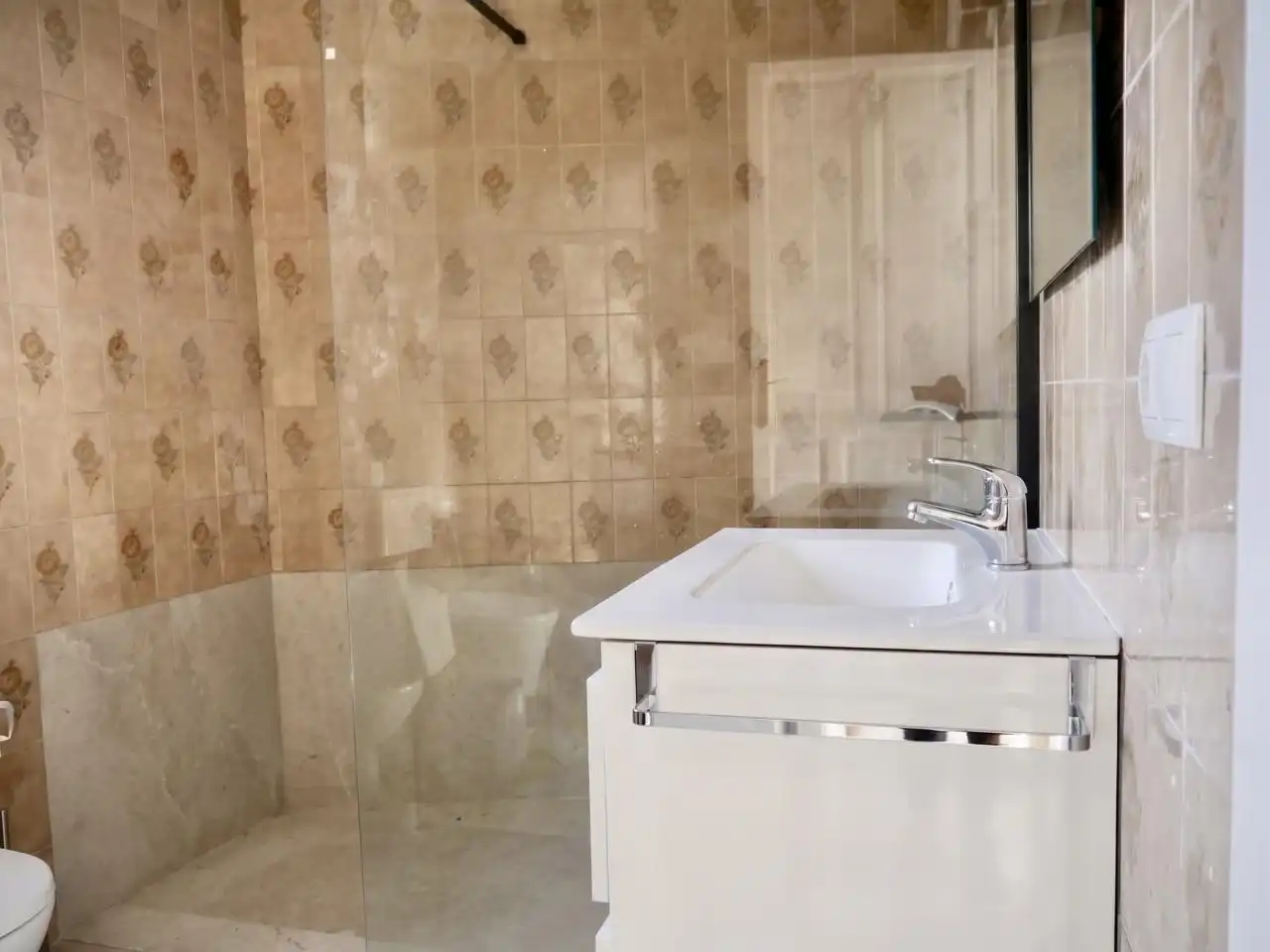 Baño de Casa adosada en venta en Umbrete con Aire acondicionado, Terraza y Balcón