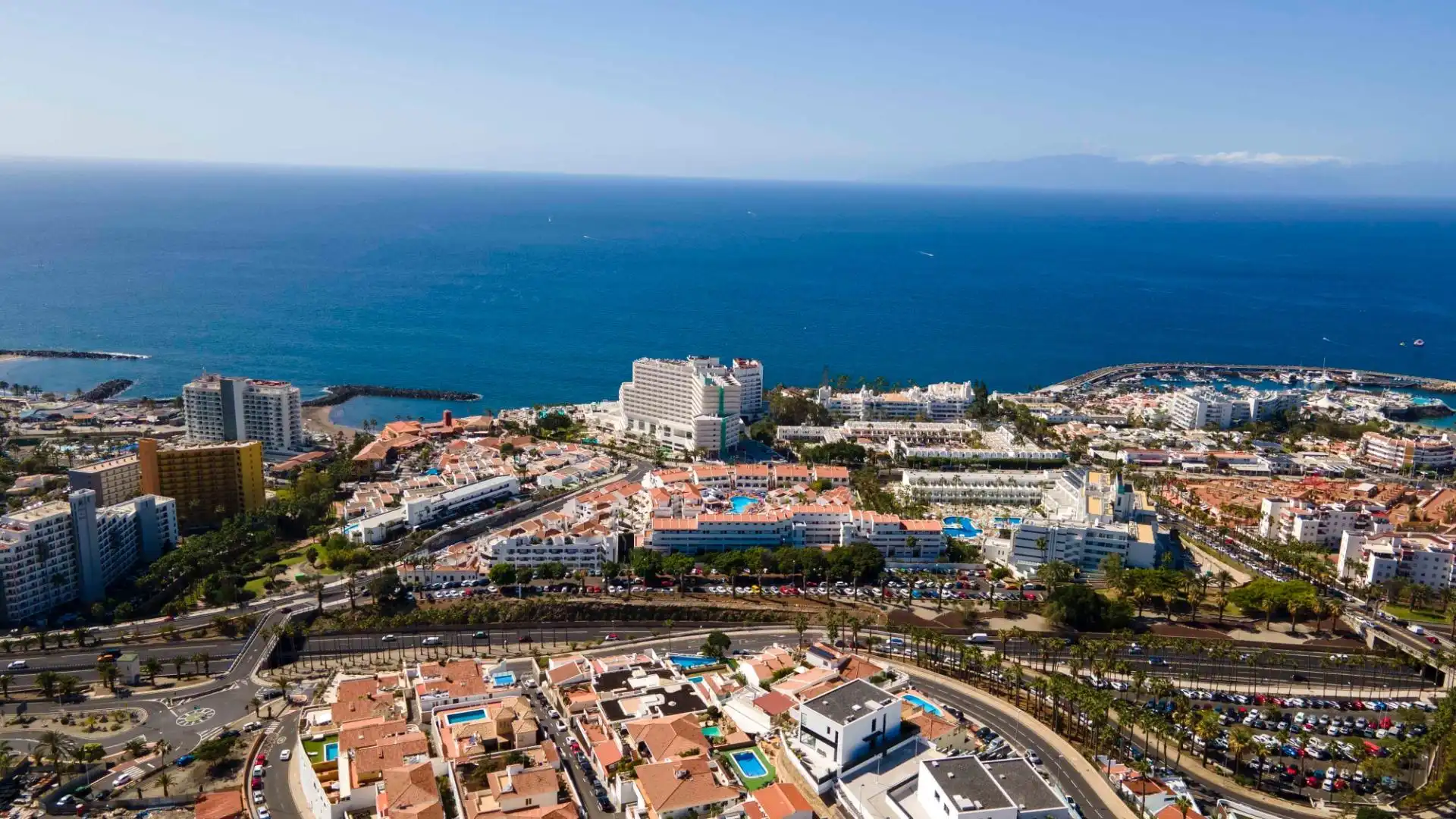 Vista exterior de Apartamento en venta en Adeje con Aire acondicionado, Terraza y Amueblado
