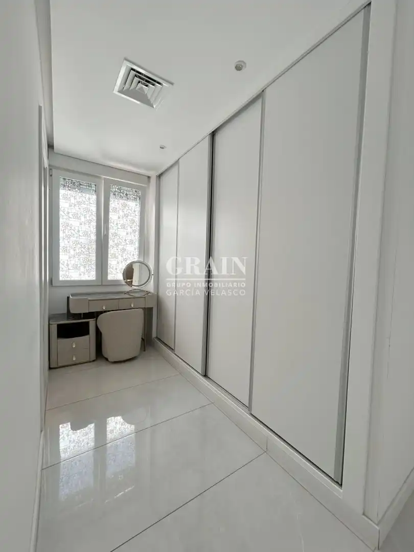 Bedroom of Flat for sale in Albacete  with Air Conditioner, Heating and Balcony