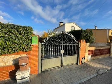 Casa amb jardí en venda a Carrer S ANDREU
