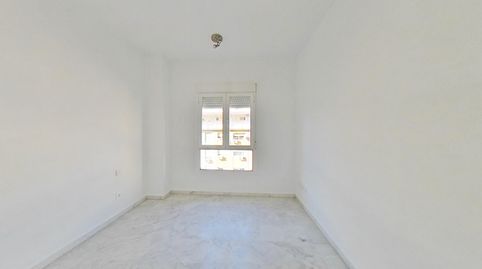 Foto 4 de Apartamento en venta en Av Aeronaútica, Urbadiez - Entrepuentes, Sevilla Capital