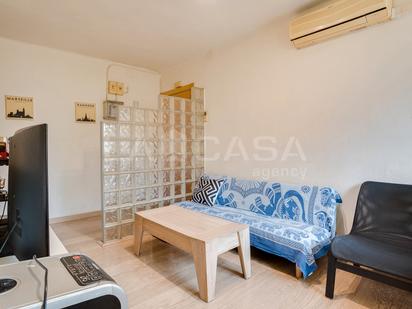 Living room of Flat for sale in  Barcelona Capital