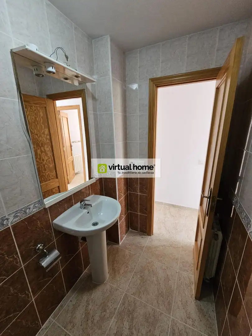Baño de Casa o chalet en venta en La Nucia con Jardín privado, Terraza y Trastero