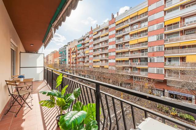 Piso en Venta en Sants-Badal
