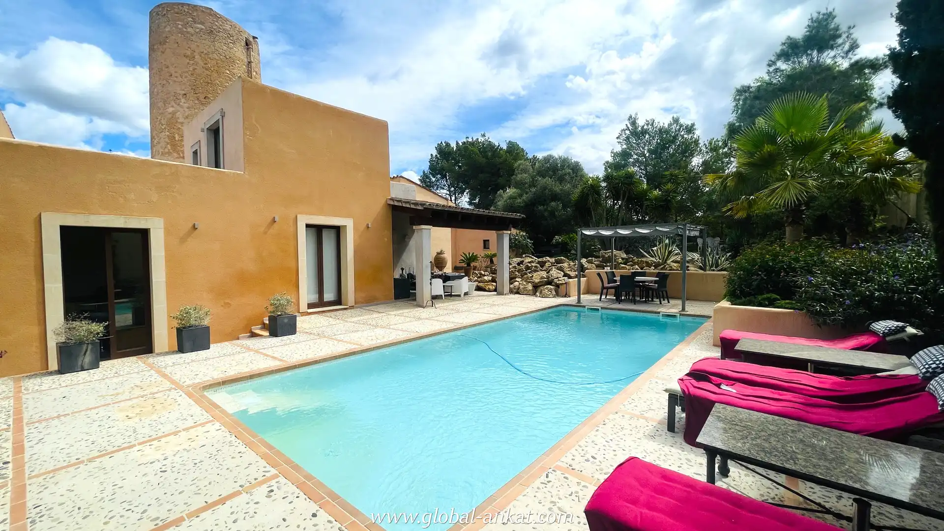 Piscina de Casa o chalet en venta en Felanitx con Aire acondicionado, Calefacción y Jardín privado