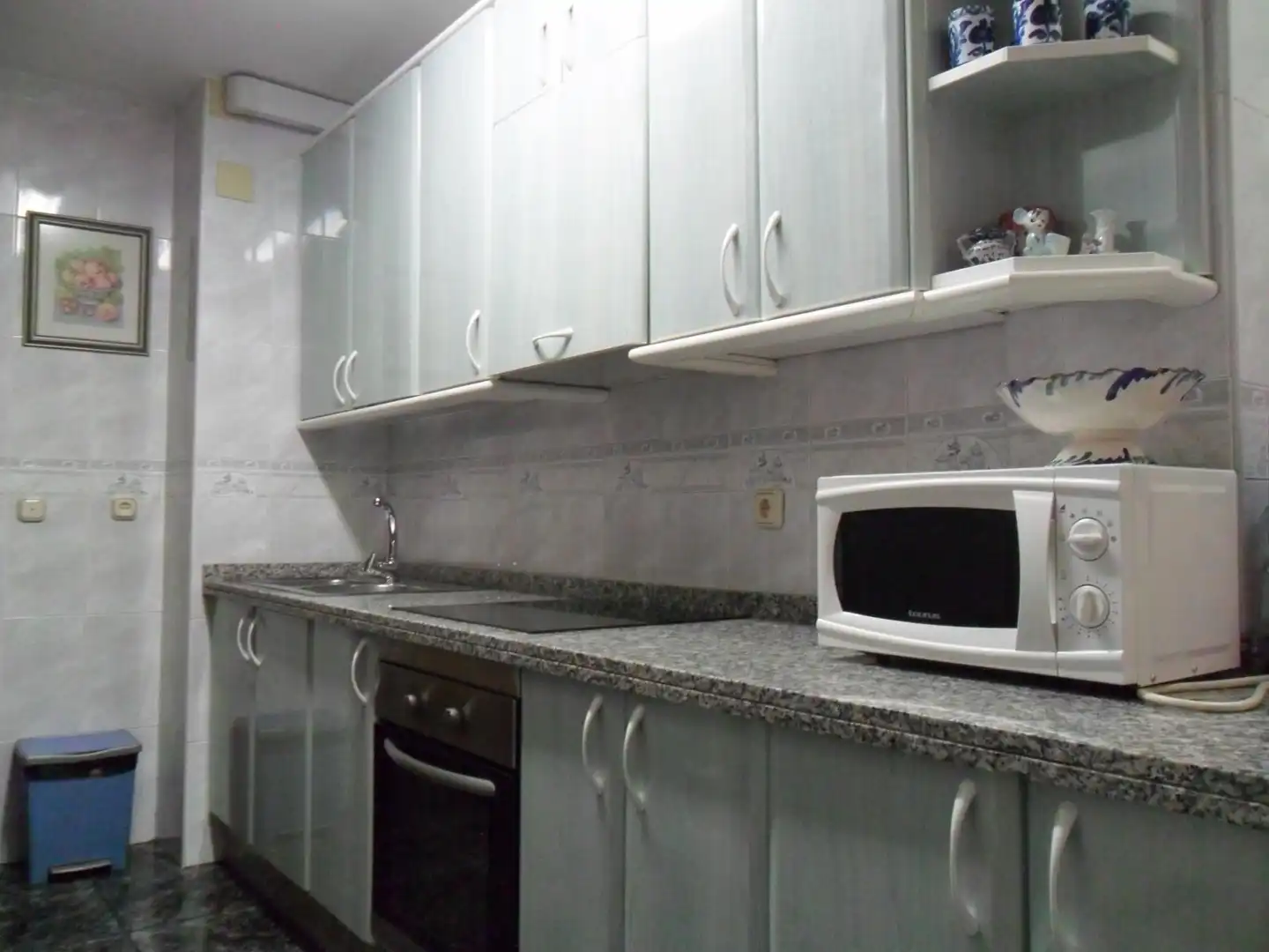 Cocina de Piso de alquiler en Granada con Aire acondicionado, Calefacción y Terraza