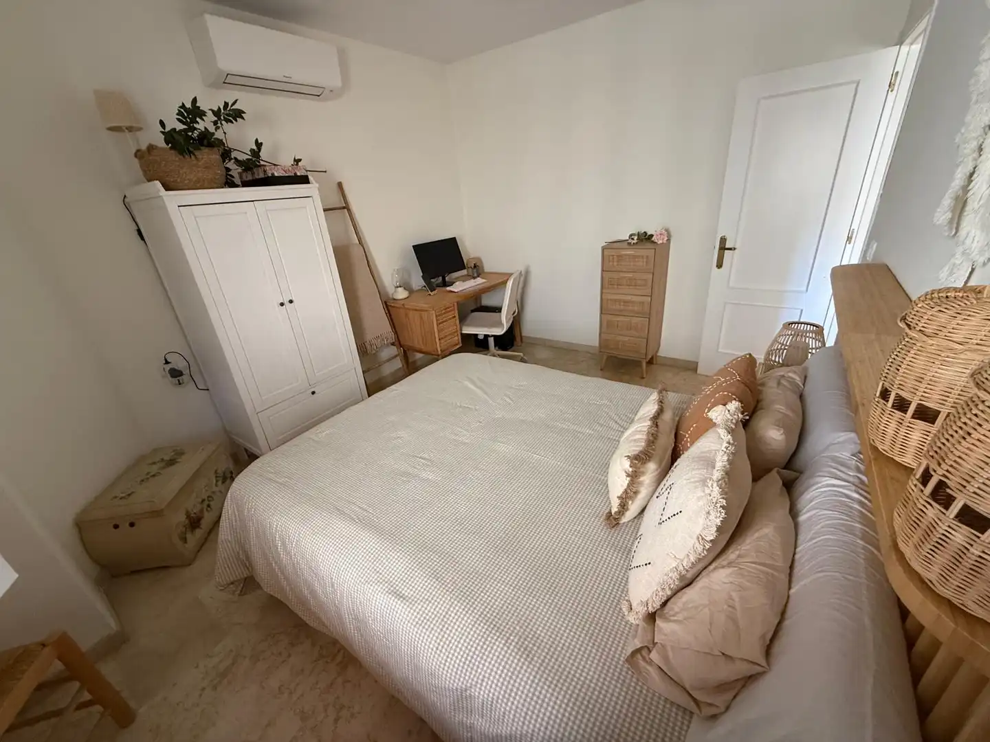 Habitación de Piso en venta en Torrox con Aire acondicionado y Terraza
