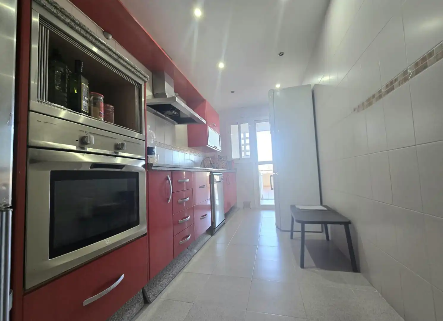 Cuina de Pis en venda en Mijas amb Aire condicionat, Jardí privat i Terrassa