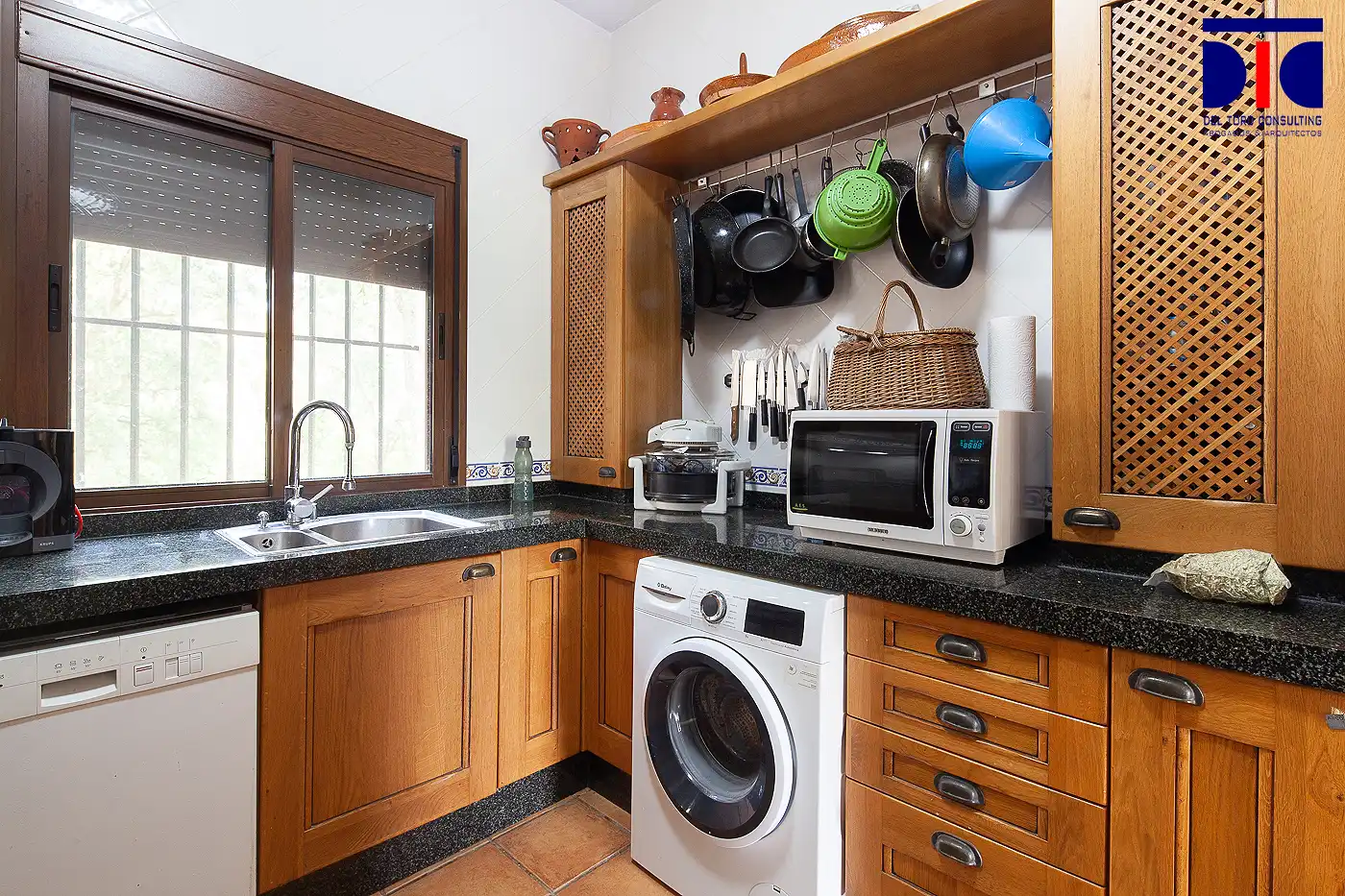Cocina de Finca rústica en venta en Fuenteheridos con Aire acondicionado, Calefacción y Jardín privado