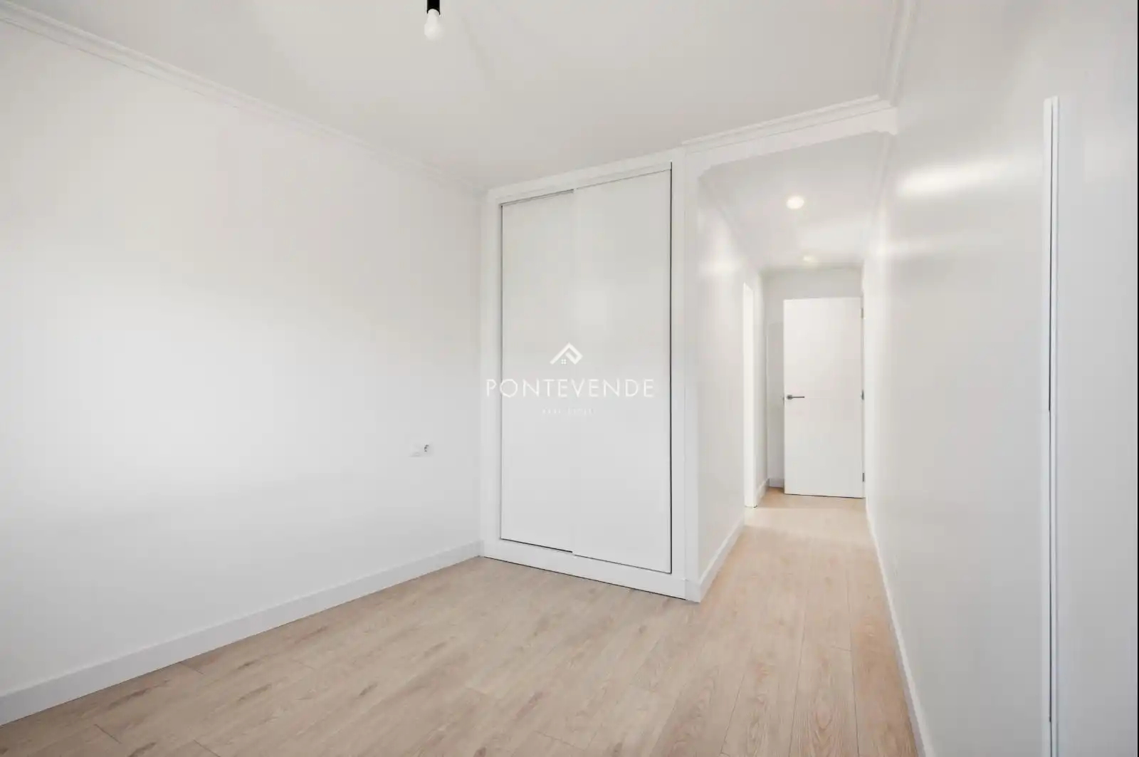 Bedroom of Flat for sale in Poio  with Heating