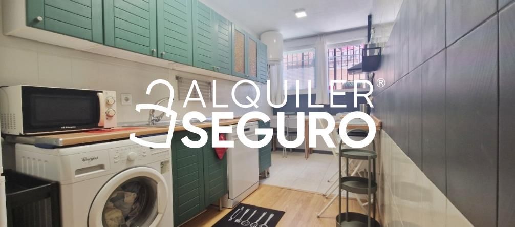 Cocina de Piso de alquiler en  Madrid Capital con Calefacción y Amueblado