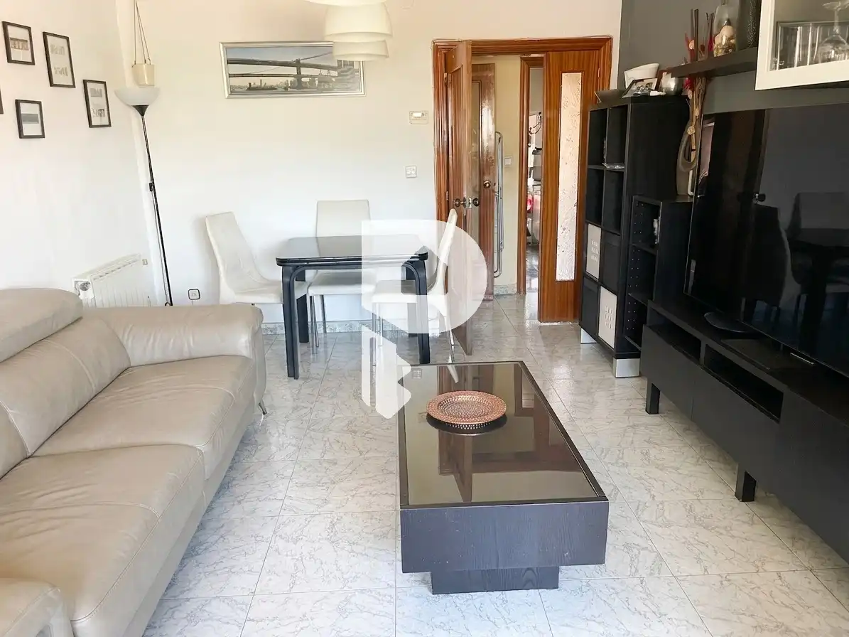 Sala d'estar de Apartament en venda en Sant Vicenç Dels Horts amb Calefacció i Internet
