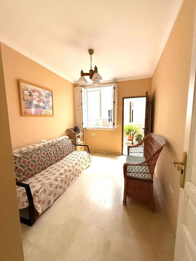 Dormitori de Casa o xalet en venda en El Puerto de Santa María amb Aire condicionat, Terrassa i Traster