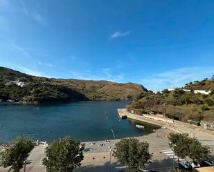 Vista exterior de Apartament de lloguer en Portbou amb Aire condicionat i Terrassa