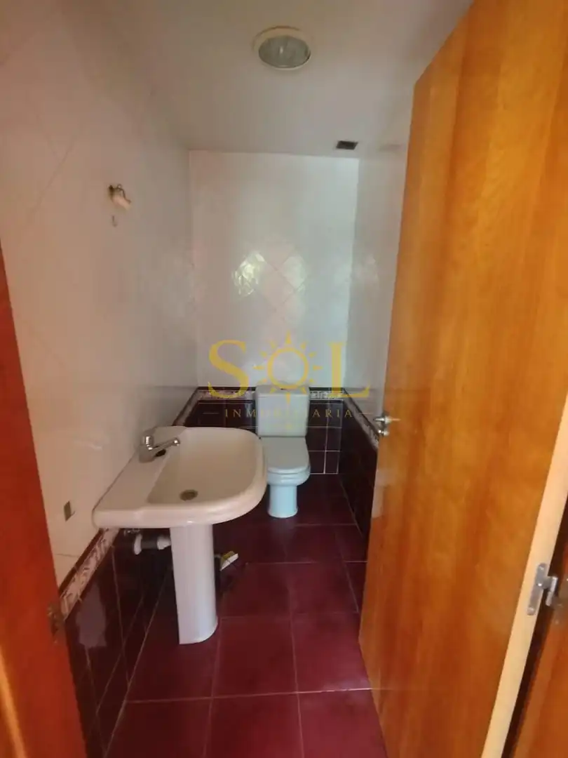 Baño de Casa adosada en venta en Sariegos con Calefacción, Jardín privado y Terraza