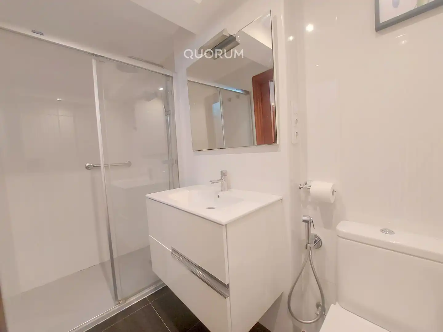 Bathroom of Flat for sale in Bilbao   with Balcony