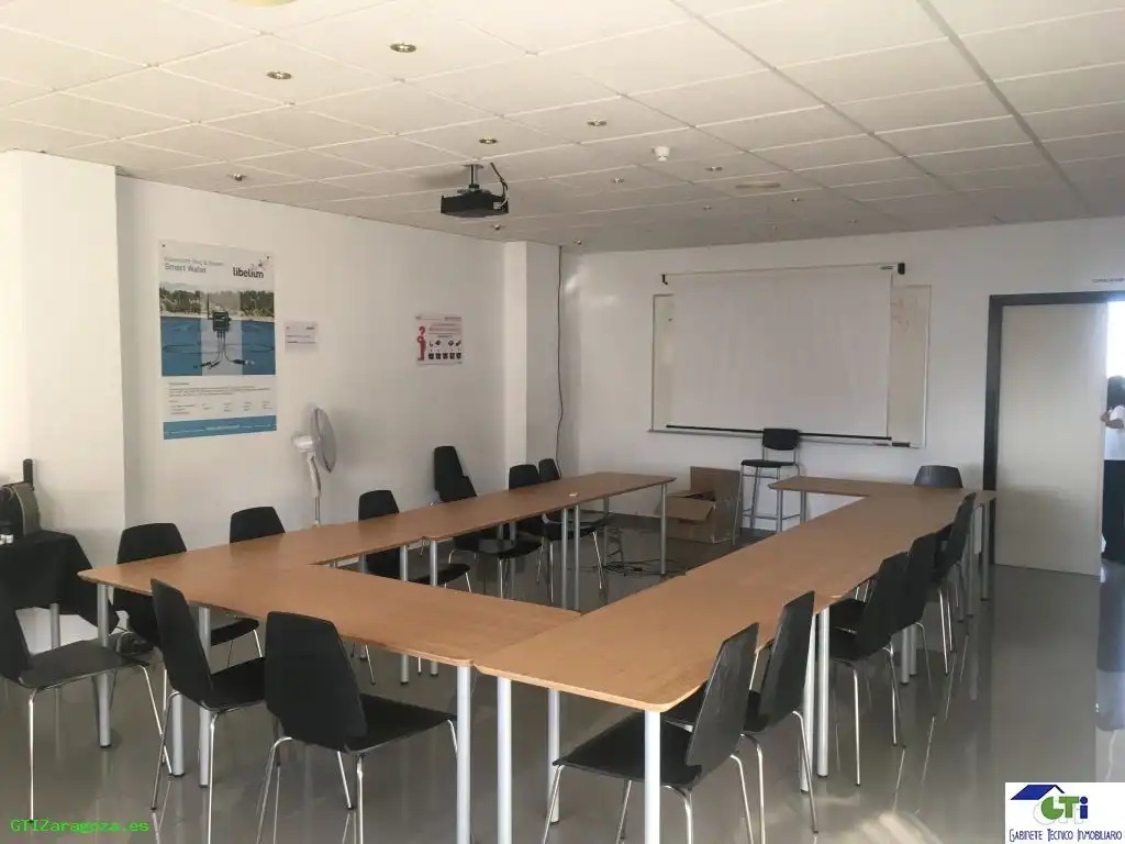 Office for rent in Zaragoza
