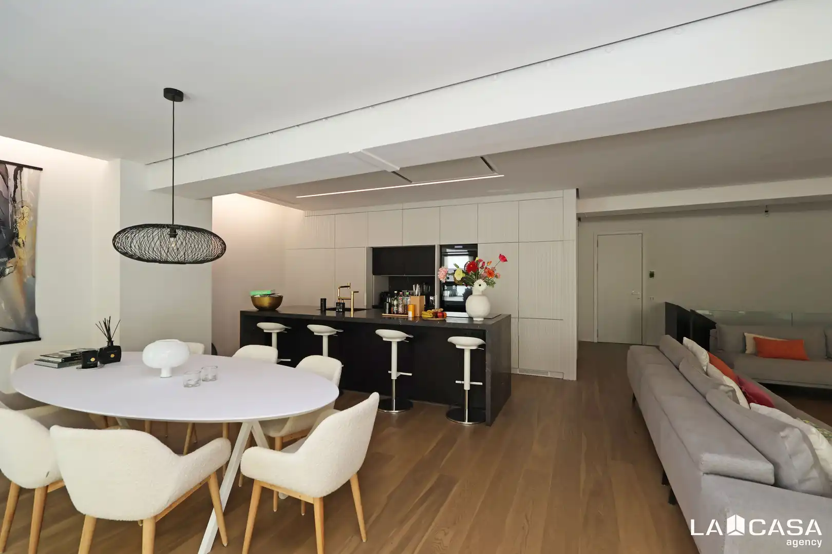 Cocina de Dúplex en venta en Barcelona con Terraza y Piscina