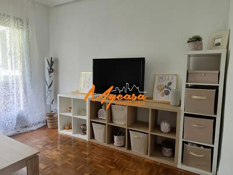 Living room of Flat for rent in Alcorcón  with Air Conditioner, Heating and Balcony