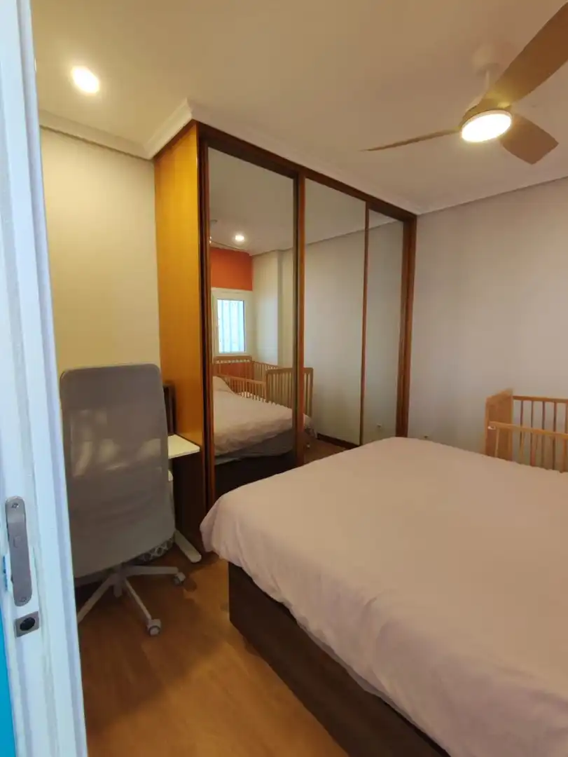 Habitación de Piso de alquiler en Santander con Calefacción y Amueblado