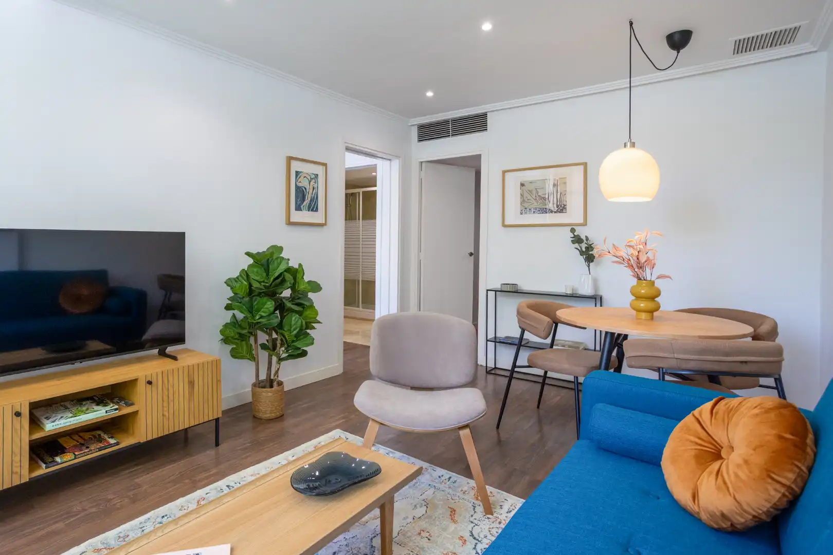Living room of Apartments for rent in Madrid  with Air Conditioner, Heating and Furnished