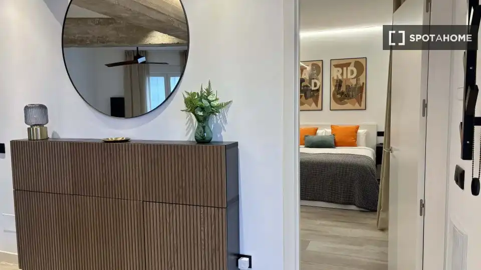 Habitación de Piso de alquiler en Madrid con Aire acondicionado, Calefacción y Amueblado