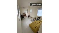 Exterior view of Flat to rent in  Madrid Capital  with Air Conditioner, Heating and Furnished