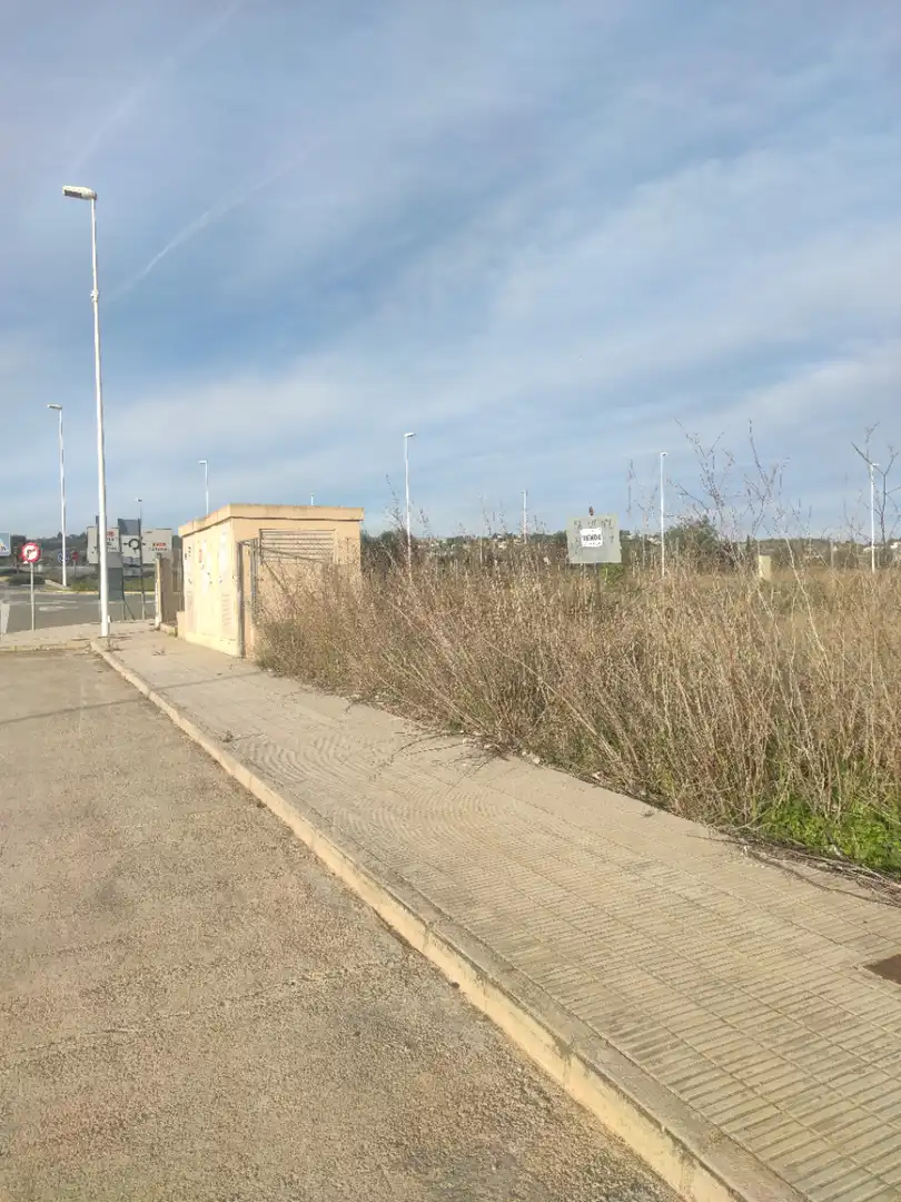 Terreno industrial en venta en Catadau