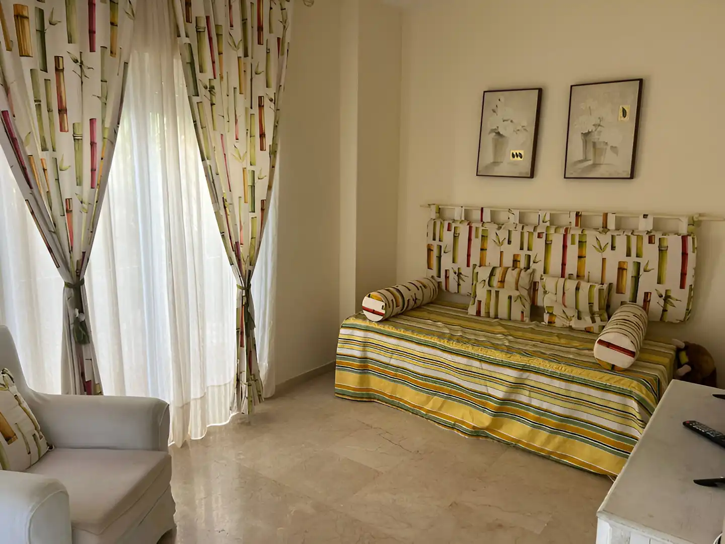 Habitación de Casa o chalet en venta en Estepona con Aire acondicionado, Terraza y Piscina