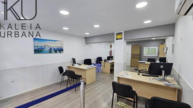 Local comercial en Alquiler en Carolinas Altas