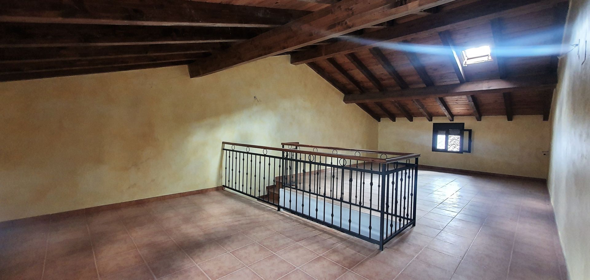 Single-family semi-detached for sale in Aldeanueva de la Vera