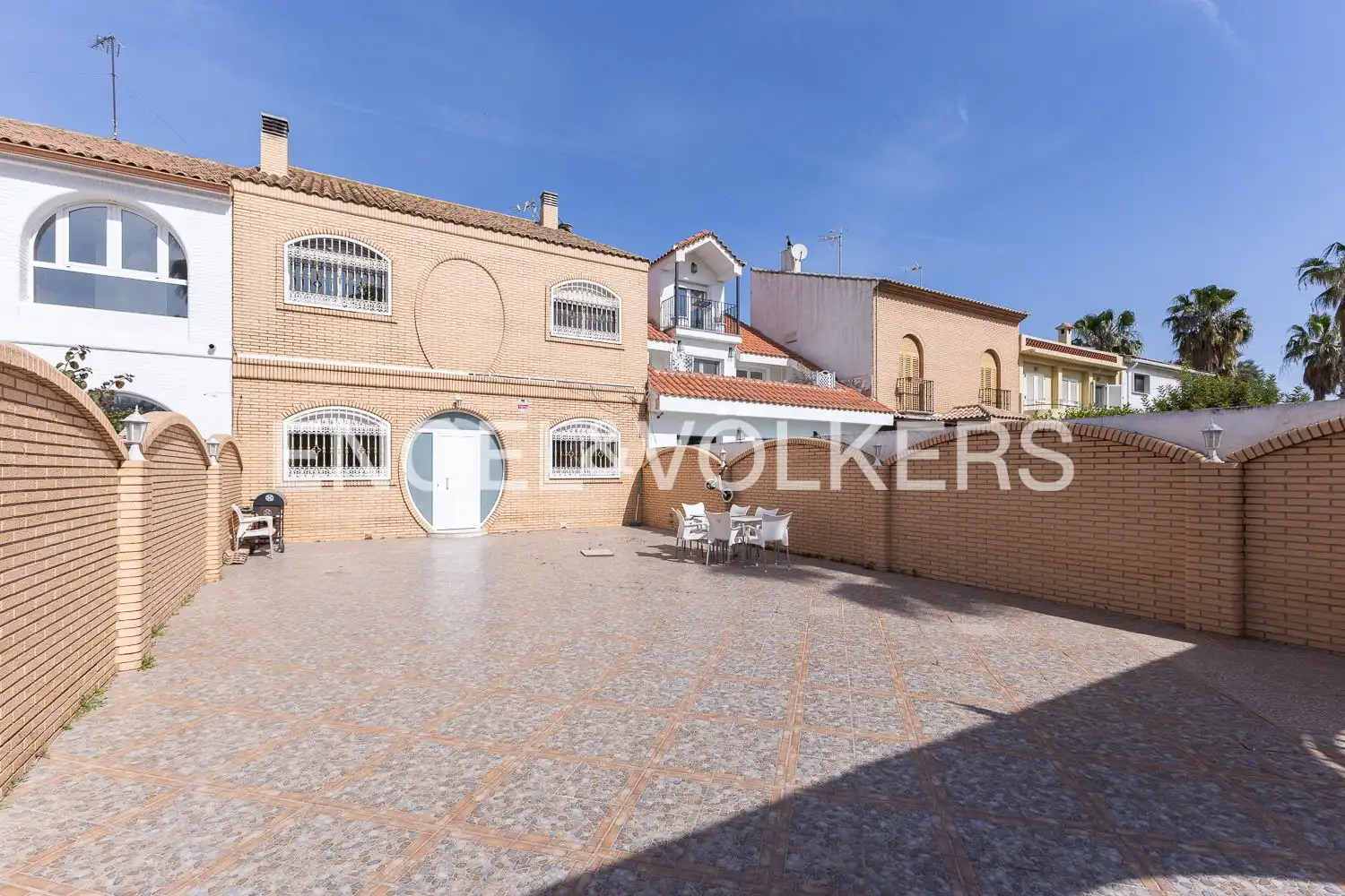 Vista exterior de Casa o xalet en venda en Valencia amb Aire condicionat, Calefacció i Terrassa