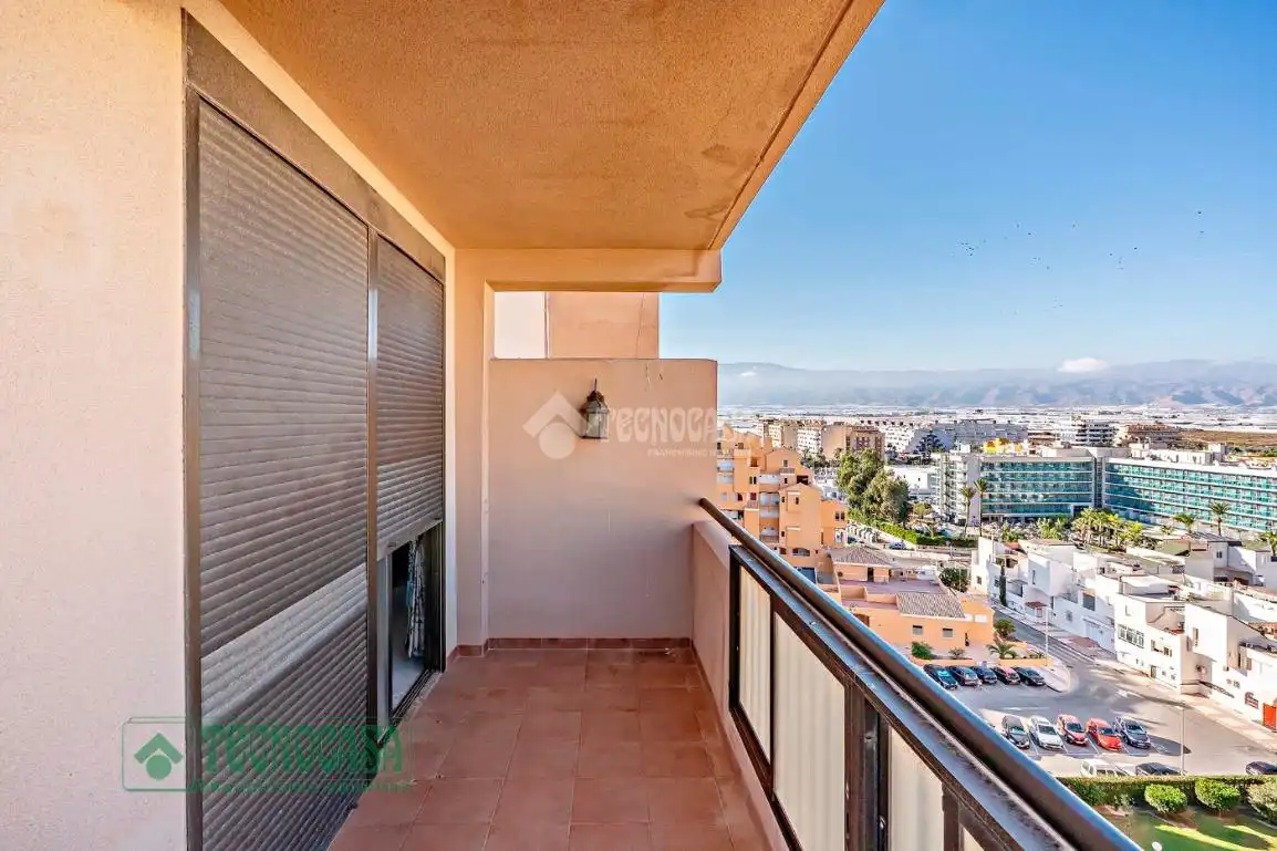 Appartement avec ascenseur à vendre à Roquetas de Mar ciudad, imagen 2