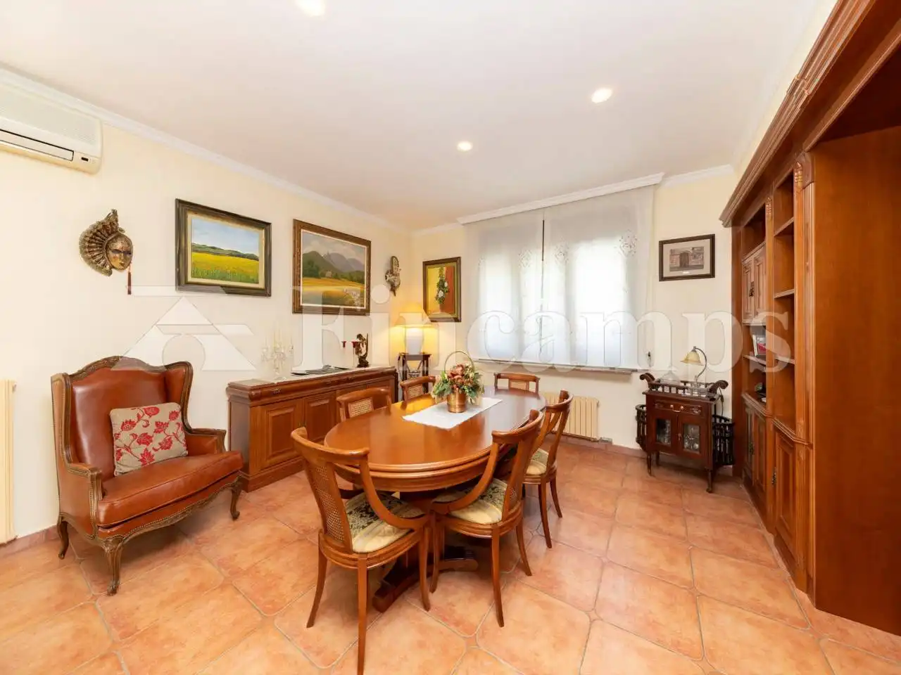 Esszimmer von Haus oder Chalet zum Verkauf in Cerdanyola del Vallès mit Klimaanlage, Heizung und Privatgarten